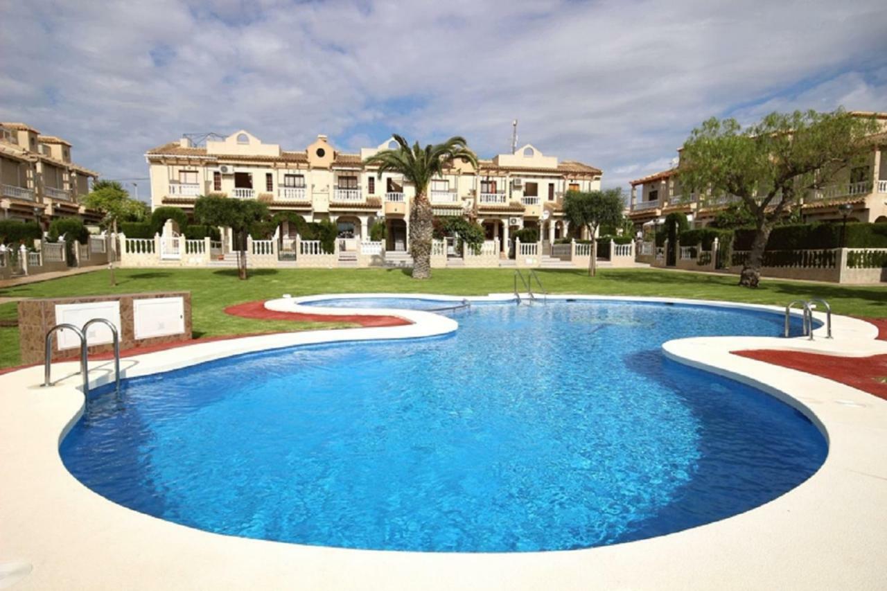 Bungalow Torrevieja Argonautas ภายนอก รูปภาพ